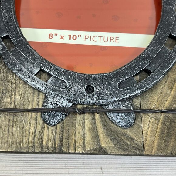 RED SHED Horseshoe Picture Frame 8x10” Wood Barbed Wire Rustic Country Western - Picture 12 of 13